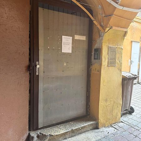 C Private Room In City Center In Bratislava Exteriér fotografie